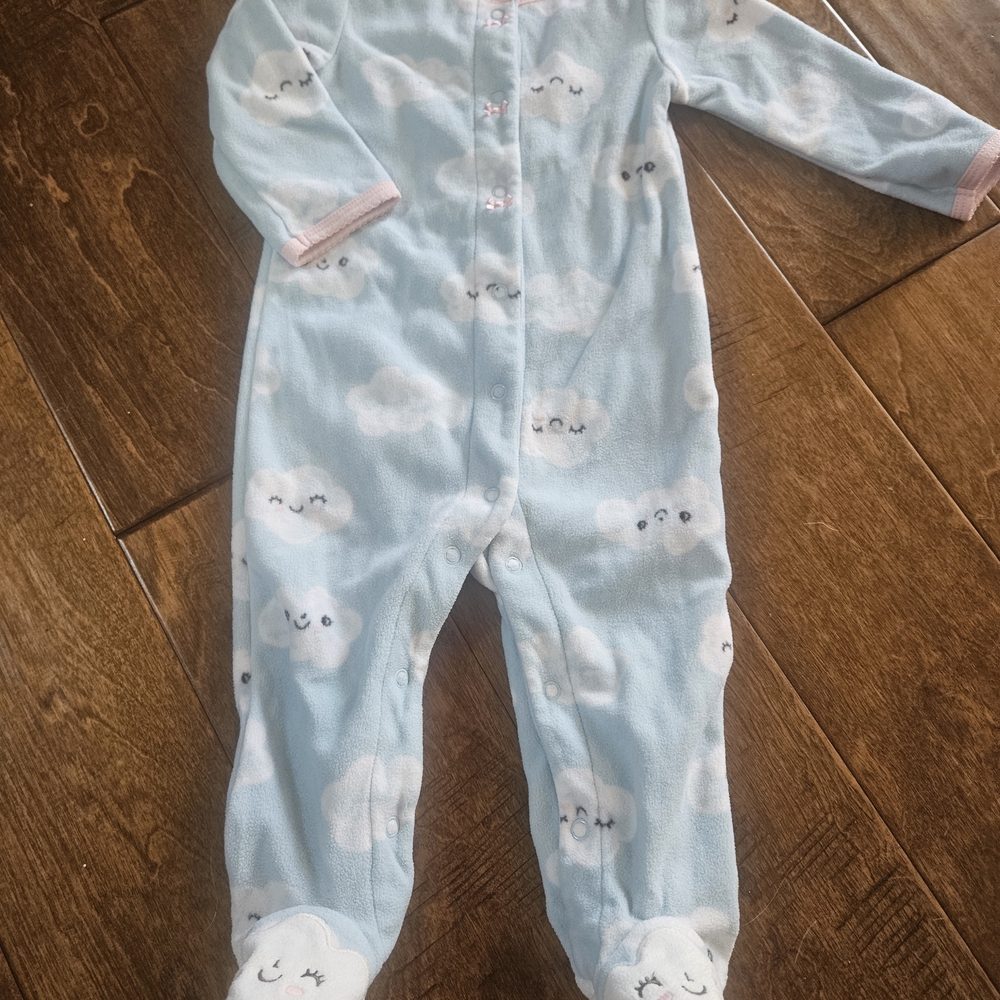 💝💝5/$25💝💝Carter's Blue Cloud Print Footed One Piece